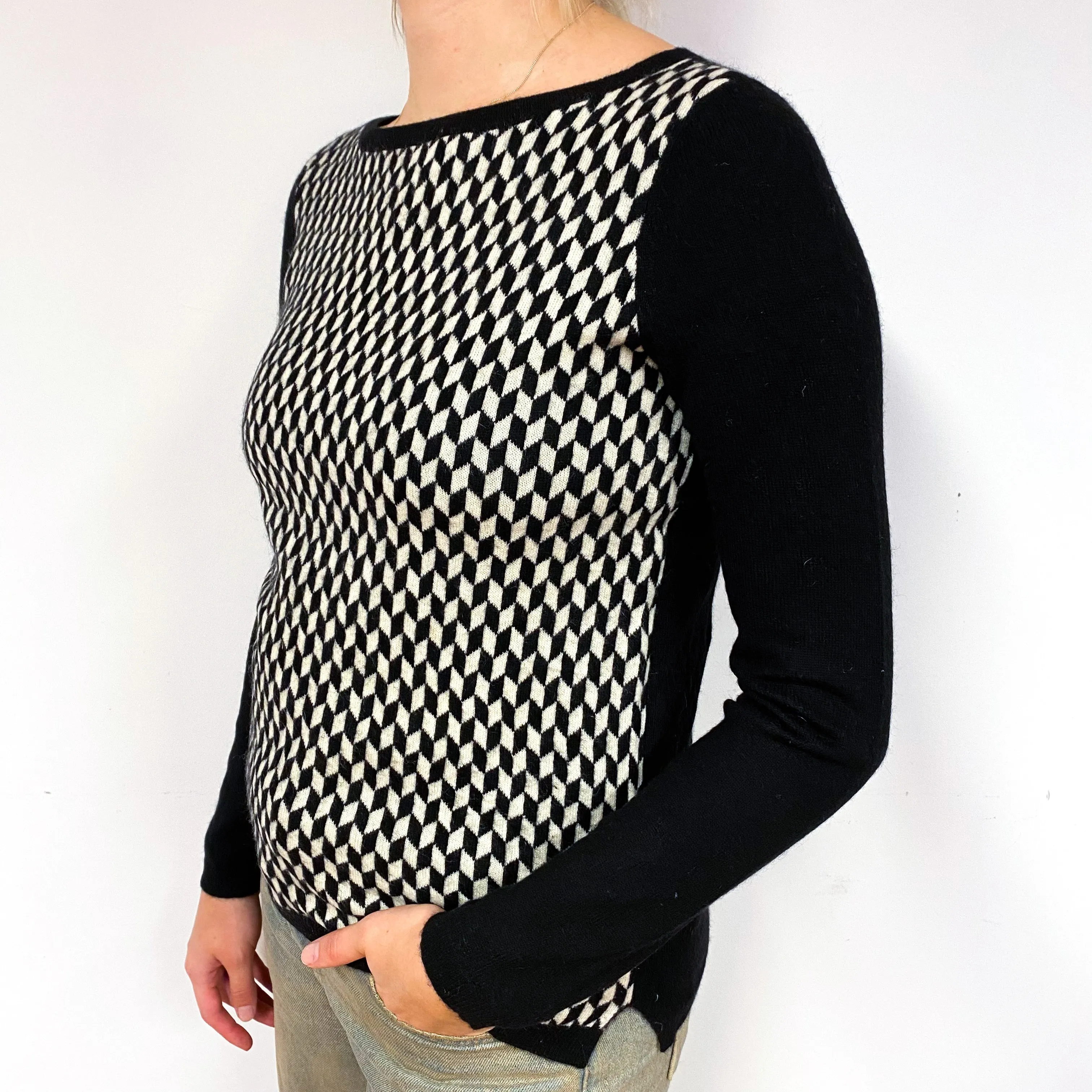 Black Ivory Geometric Cashmere Crew Neck Jumper Small