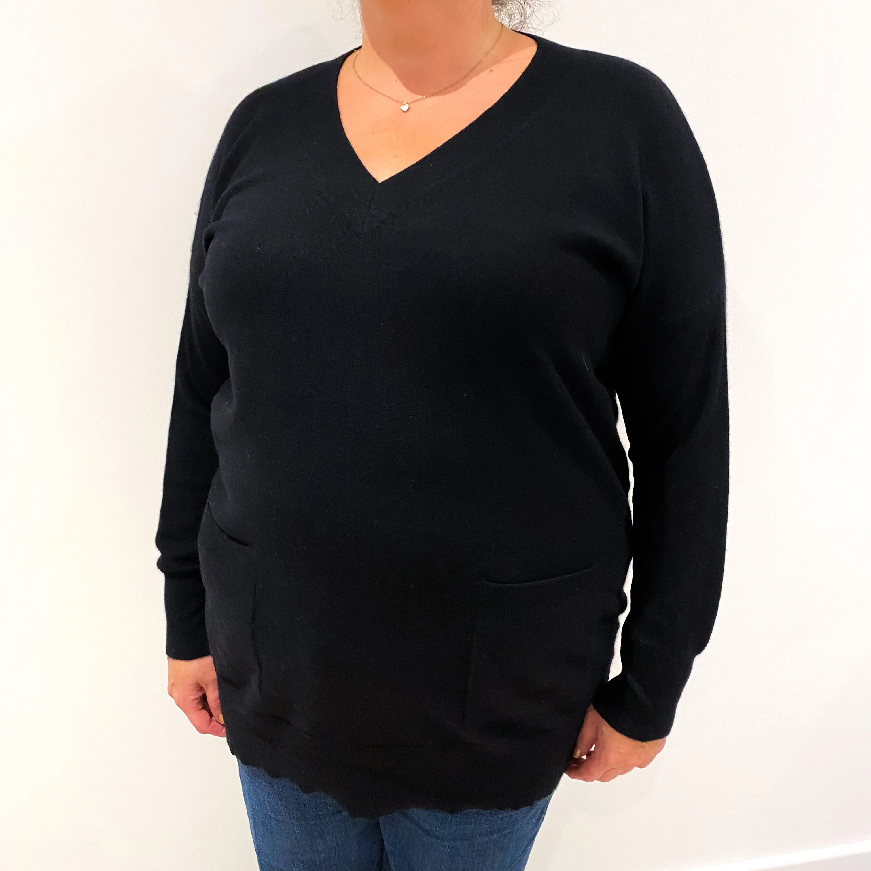 Black Slouchy Cashmere V-Neck Jumper with Pockets Extra Large