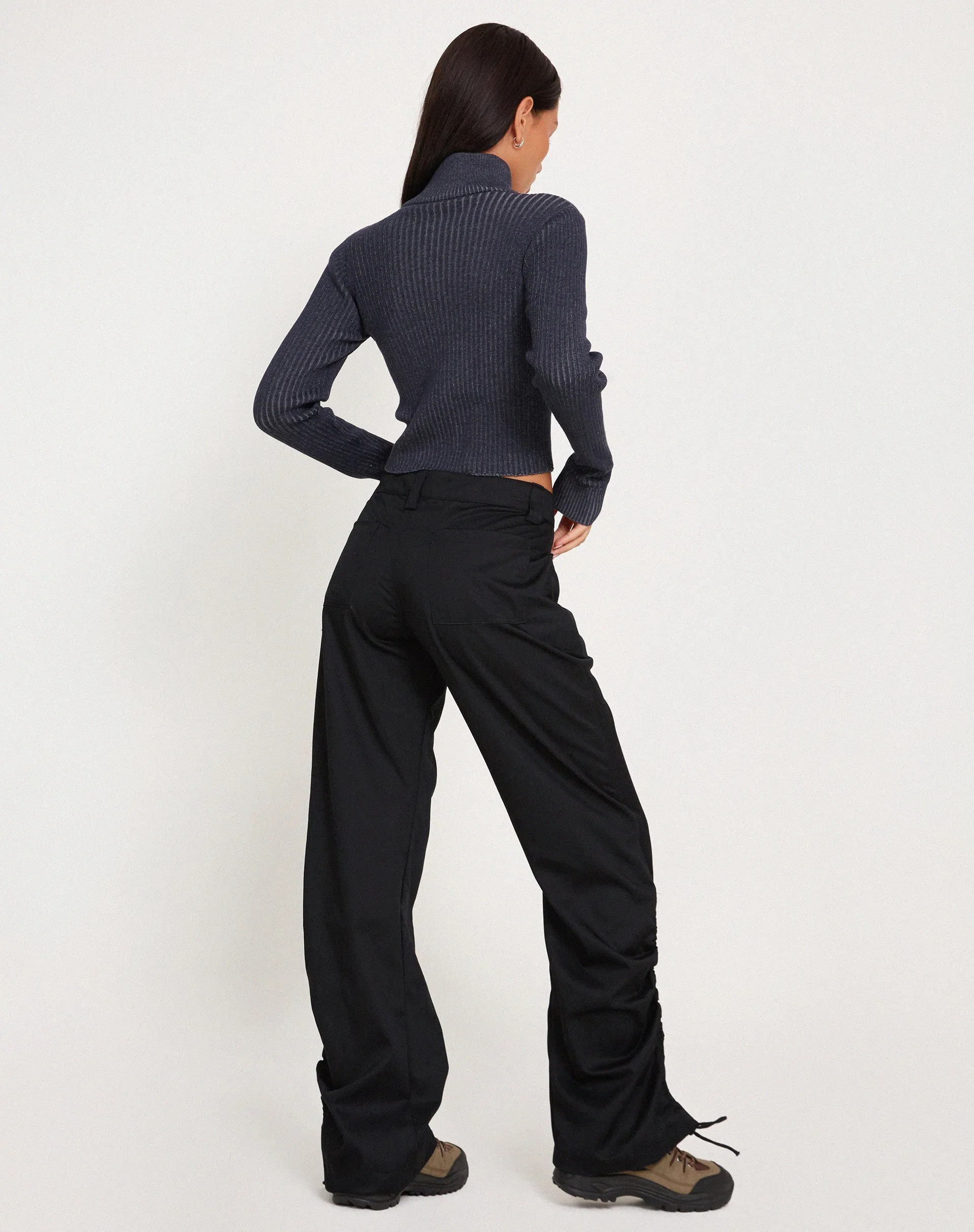 Bracha Low Rise Cargo Trousers in Black