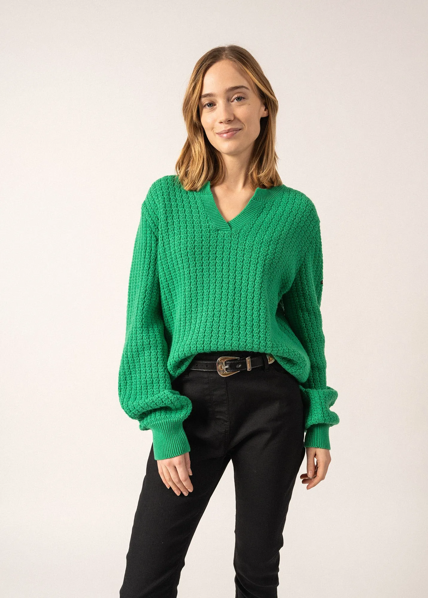 Fairlie V-neck Jumper - in wool and cotton (TREFLE)