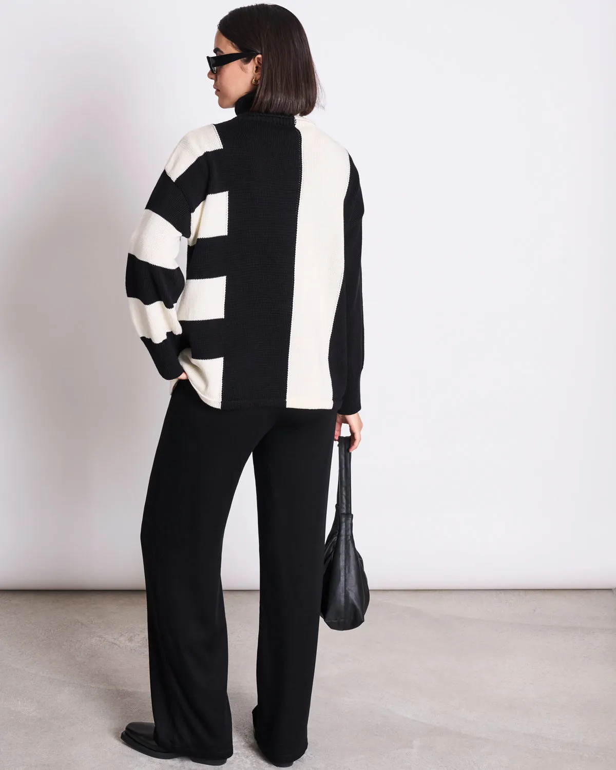 TURTLENECK ALTIN OFFWHITE/BLACK GOTS