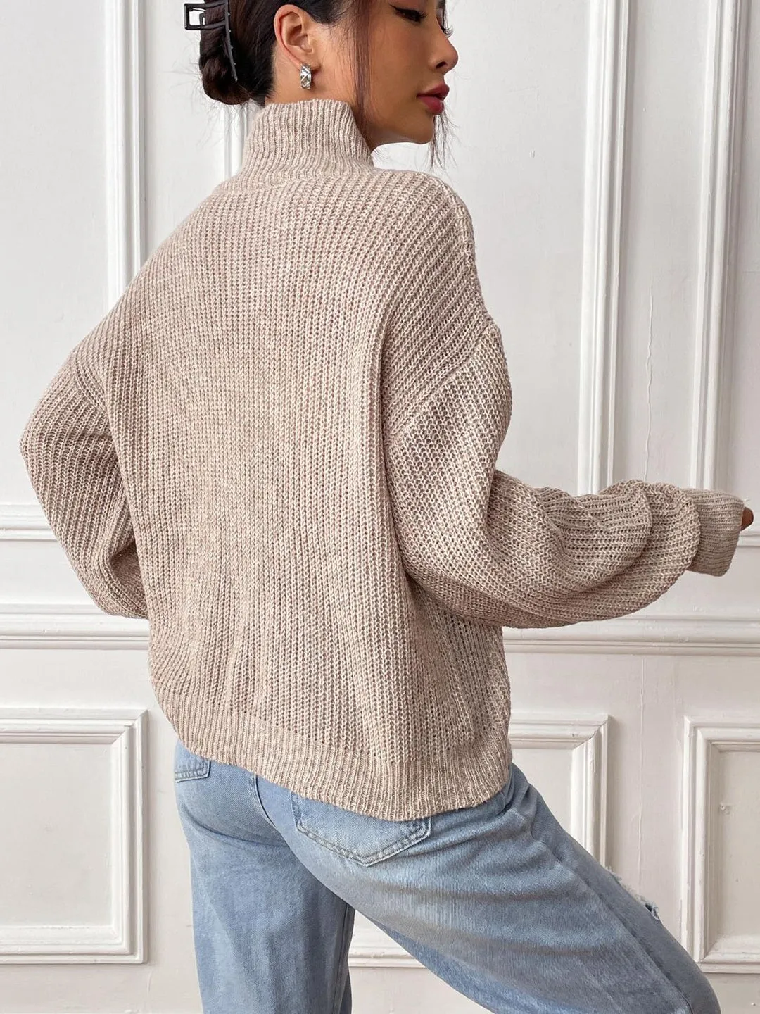 Women's Stylish Knit Turtleneck Jumper with Heart Embroidered | Ideal for Autumn/Winter