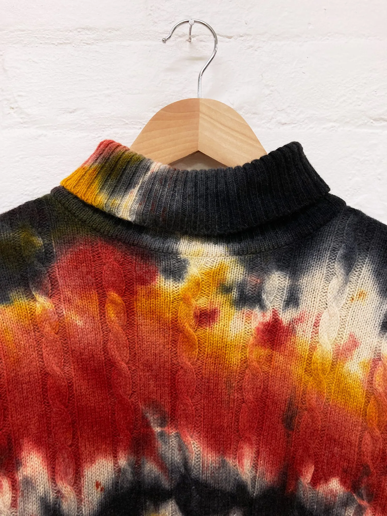 Yoichi Nagasawa 1990s red multicolour tie dye wool cable knit turtleneck jumper